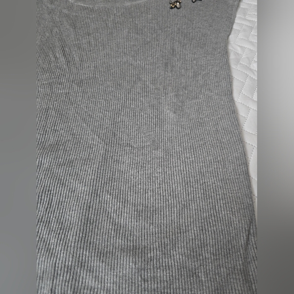 525 America Crystal Bumblebee Embelishments Grey Ribbed Knit Short Sleeve Shirt - Picture 3 of 6